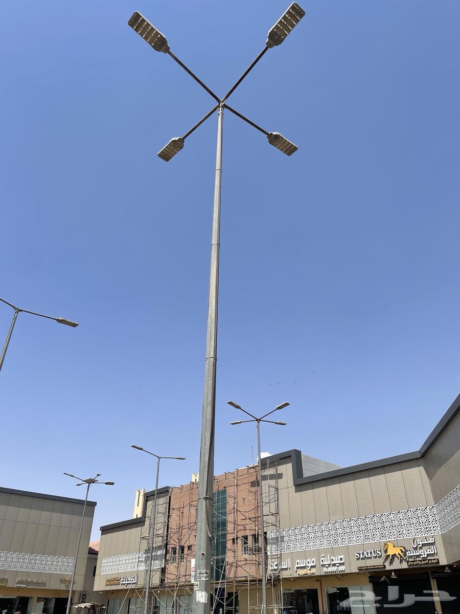 Lighting poles64402623211523110