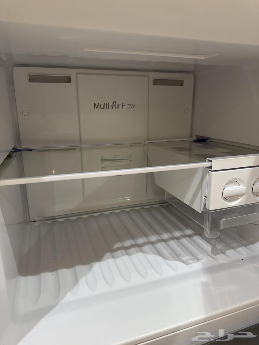ثلاجة CHiQ تبريد وتجميد بخار 410 لتر .14.4 قدم بحالةالوكالة64401744600834111