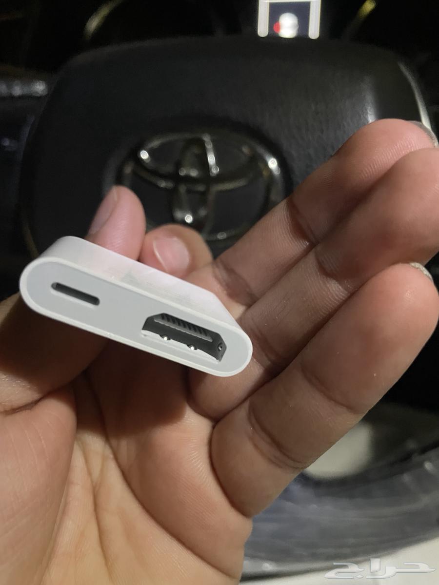 Connection between iPhone and projector64403300245635112