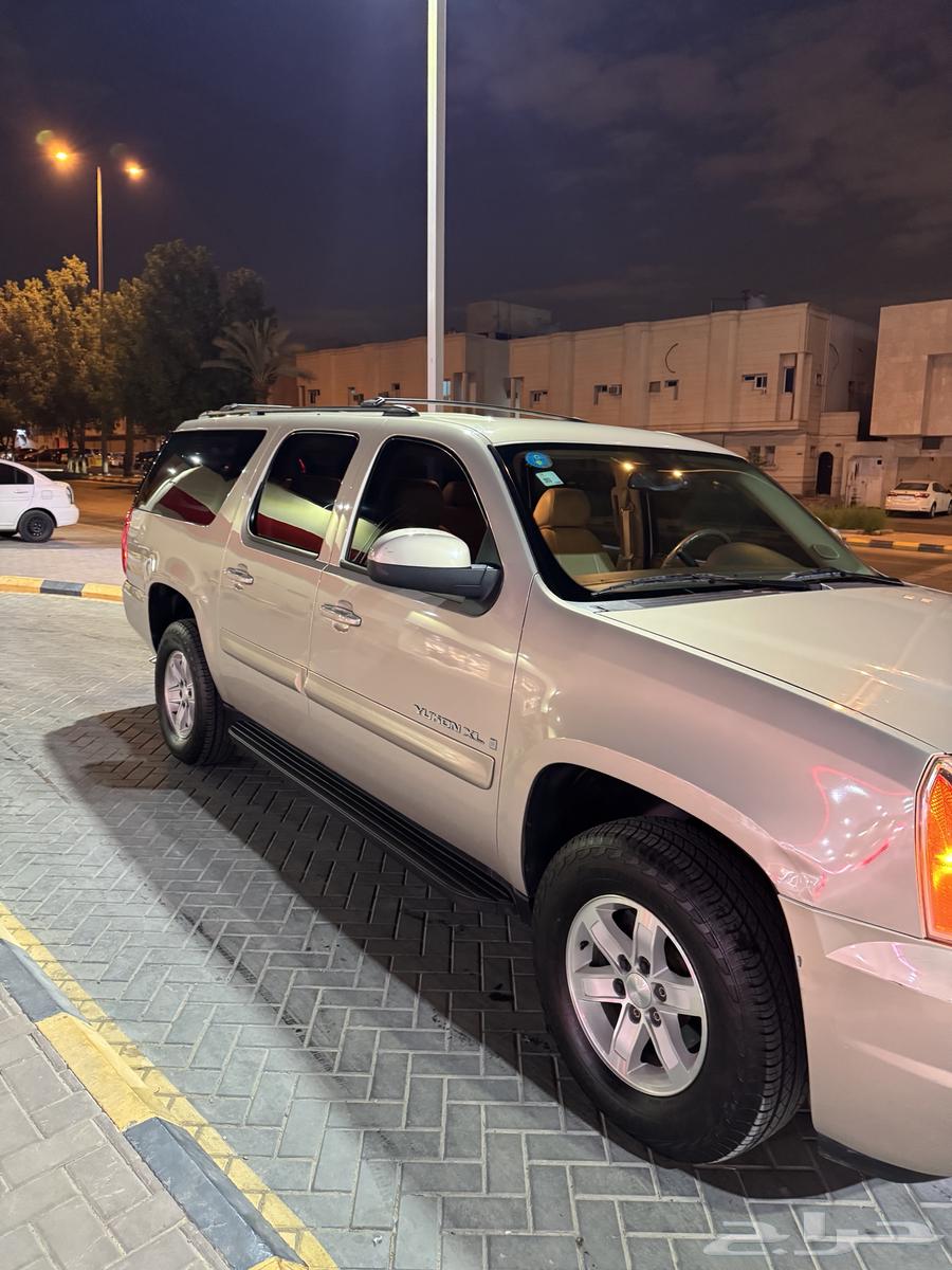 GMC Yukon Double Cab Model 200963618256038147111