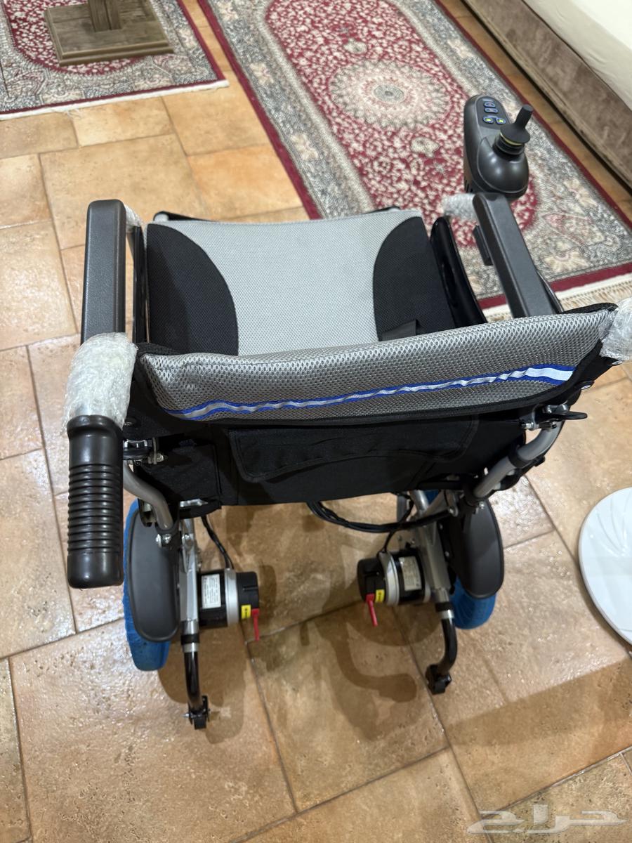 كرسي متحرك كهربائي64404570092161111