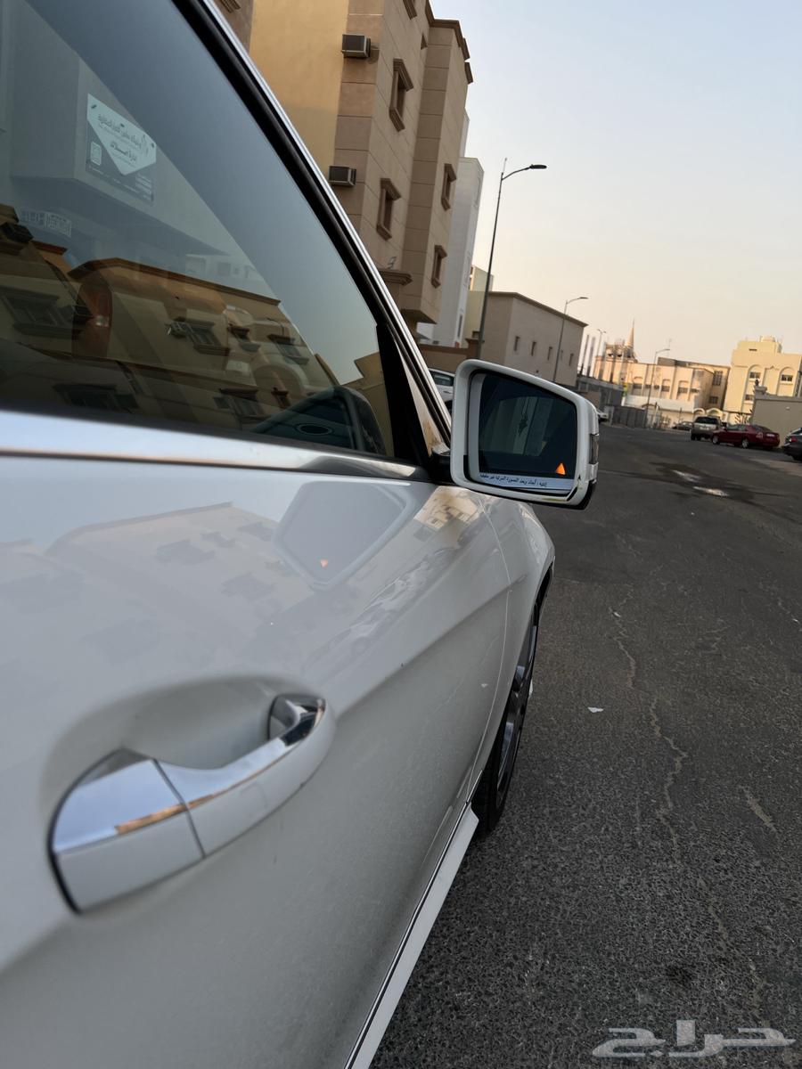 Mercedes E30063618167008514114