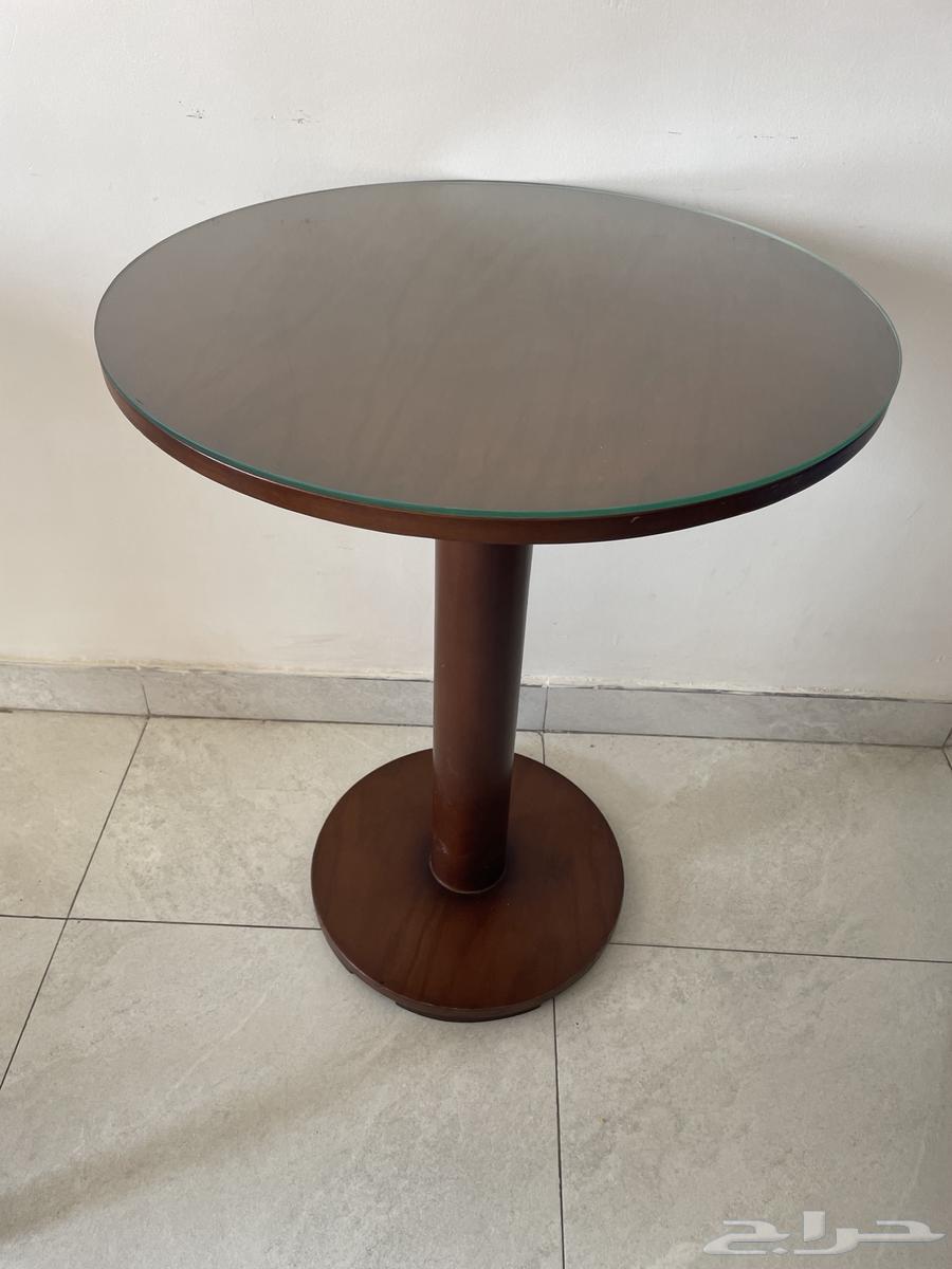 Tables and Chairs64401994237826112