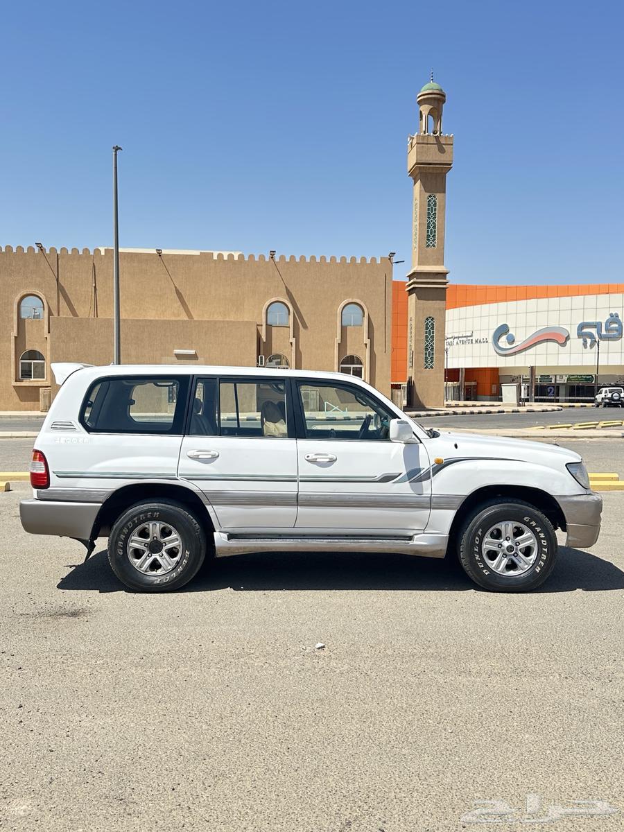 Land Cruiser 2006 with Standard Transmission63618263273089111