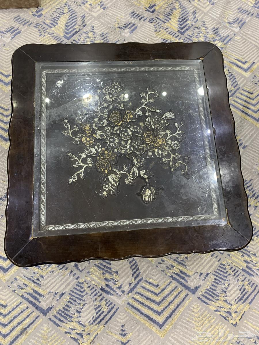 طاولة شبه الجديد للبيع64404903565954112