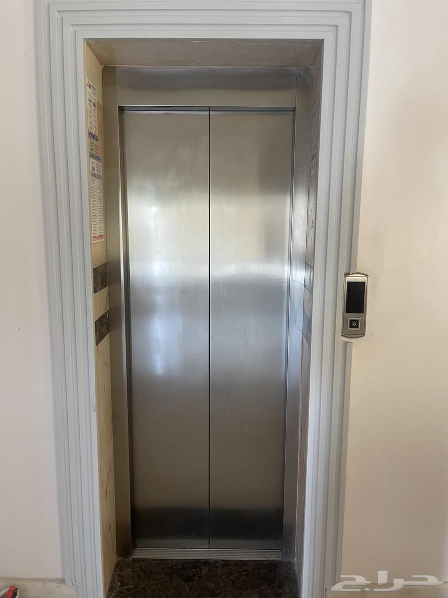 مصعد نظيف64404430850817111
