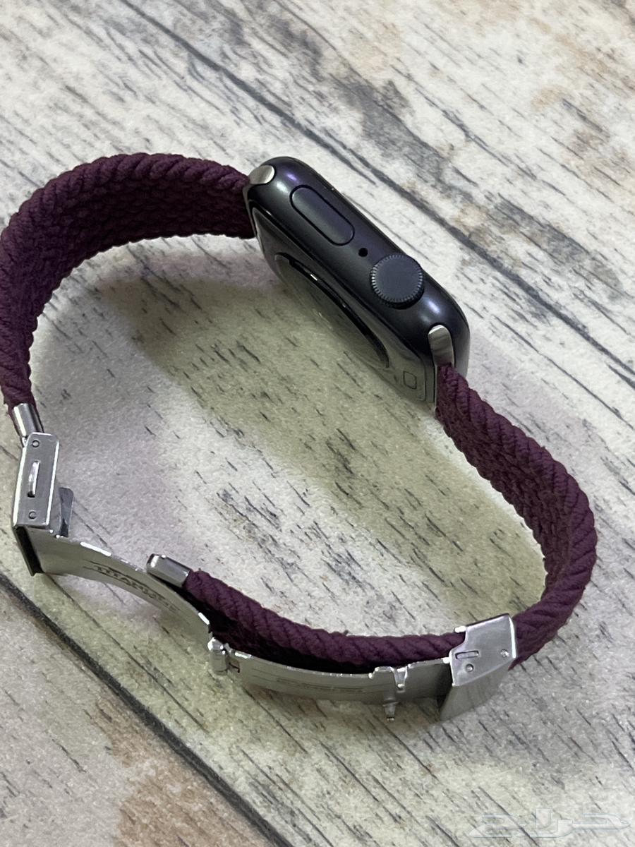 ساعة أبل SE استخدام نظيف وقليل جدا64403617929857112