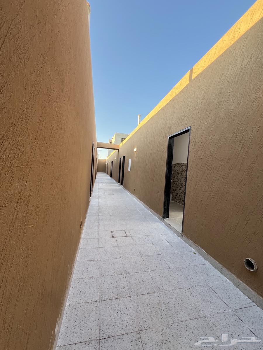 غرف عزاب للايجار بحي الرمال قريبة مكيف ومطبخ راكب عدد 20 غر63614098173569113