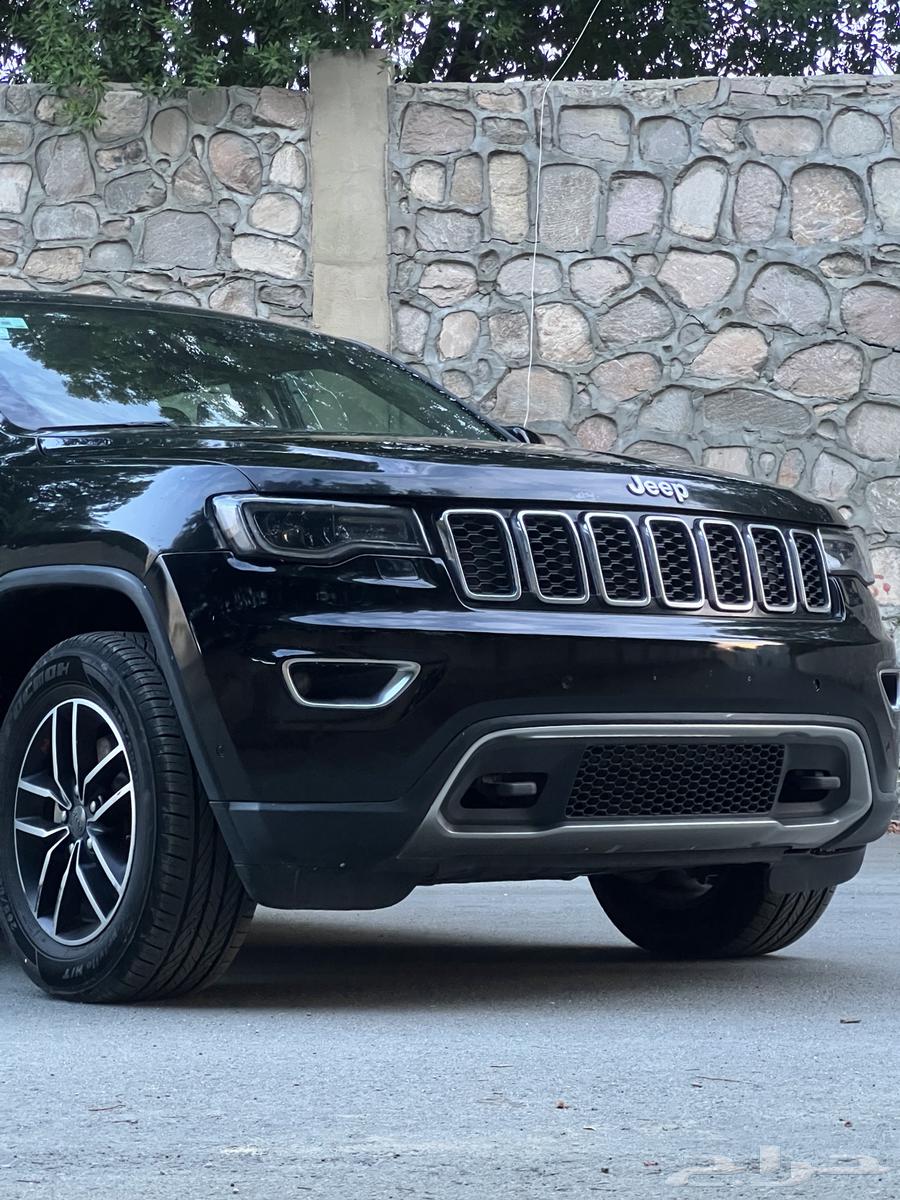 Grand Cherokee 2017 Limited 8 Cylinder63618154955651111