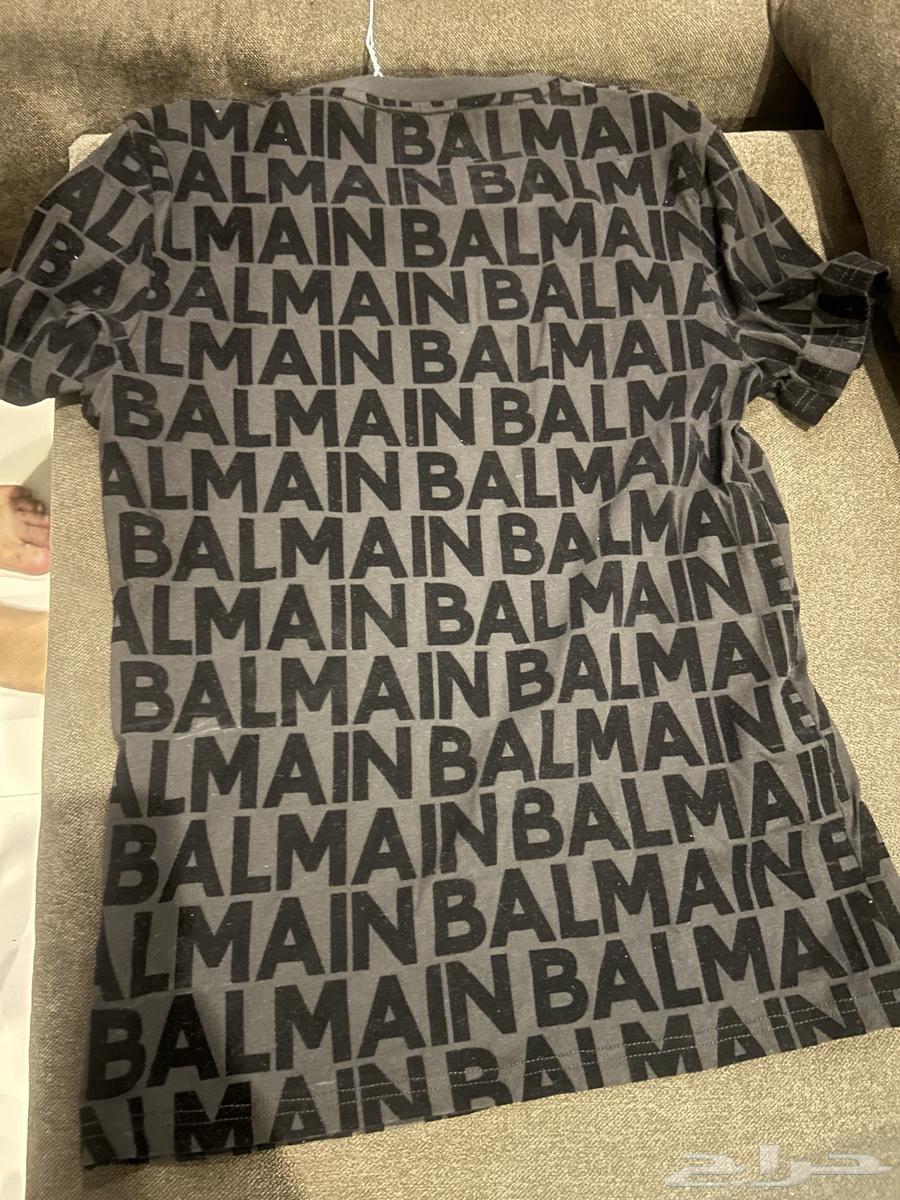 Authentic Balmain T-shirt from the store in Dubai, size S, bought for 3400 SR64403568945409112