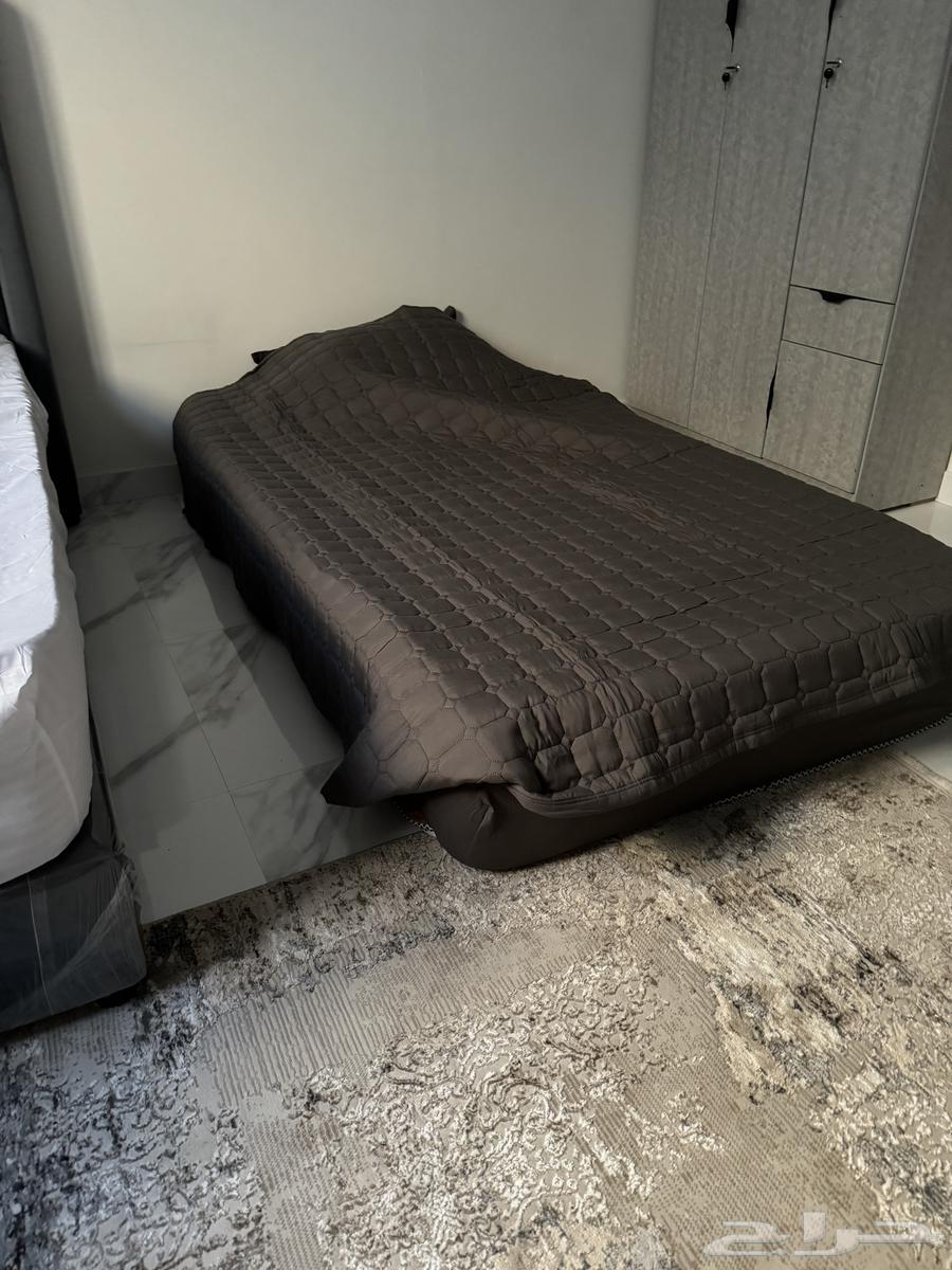 مرتبة سرير ومفرش ووسادة فندقية64402285603329110