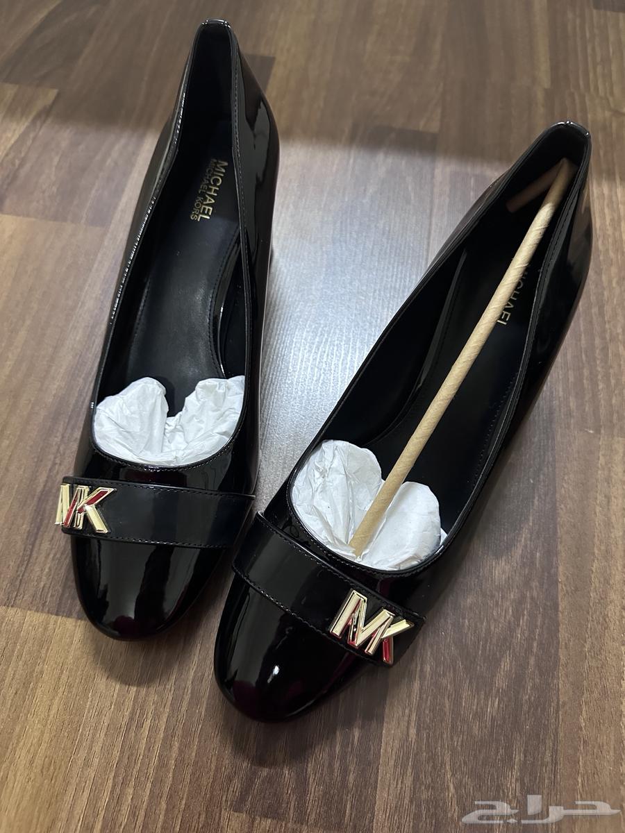 ماركة مايكل كورس اصلي 100  نسائي مقاس4164404680711427111