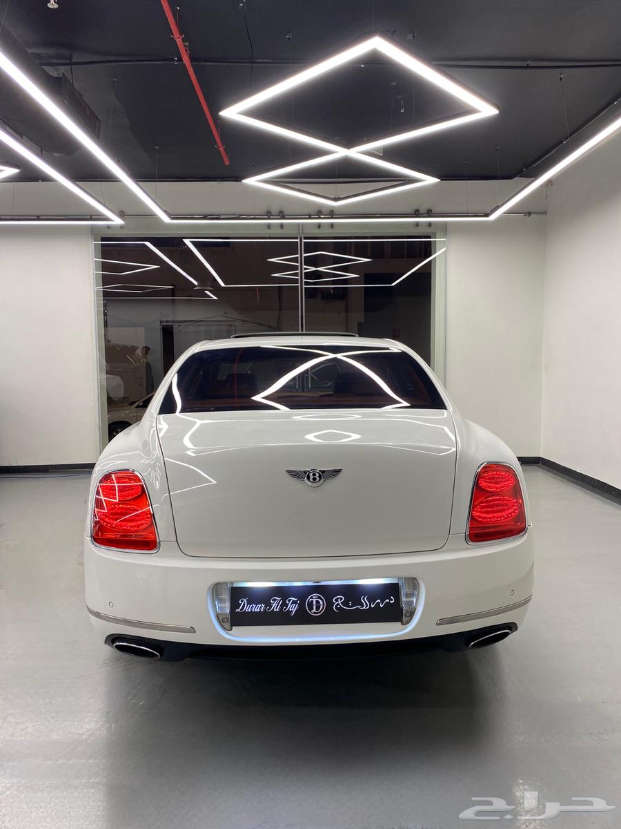 Bentley Flying Spur V1263618168347778114