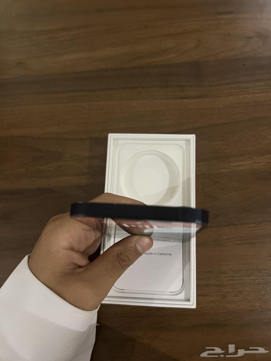 ايفون 12 العادي 128 نظيف64404333205249111