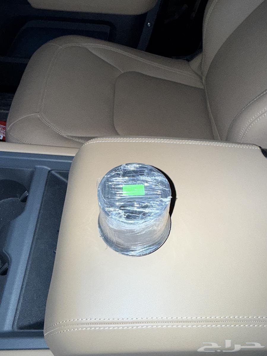 طفاية لاندر روفر ديفندر وكالة 25بقراطيسها البيع لاعلى سوم64402706373761112