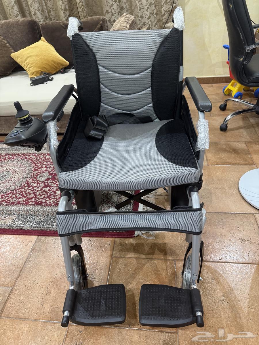 كرسي متحرك كهربائي64404570092161112