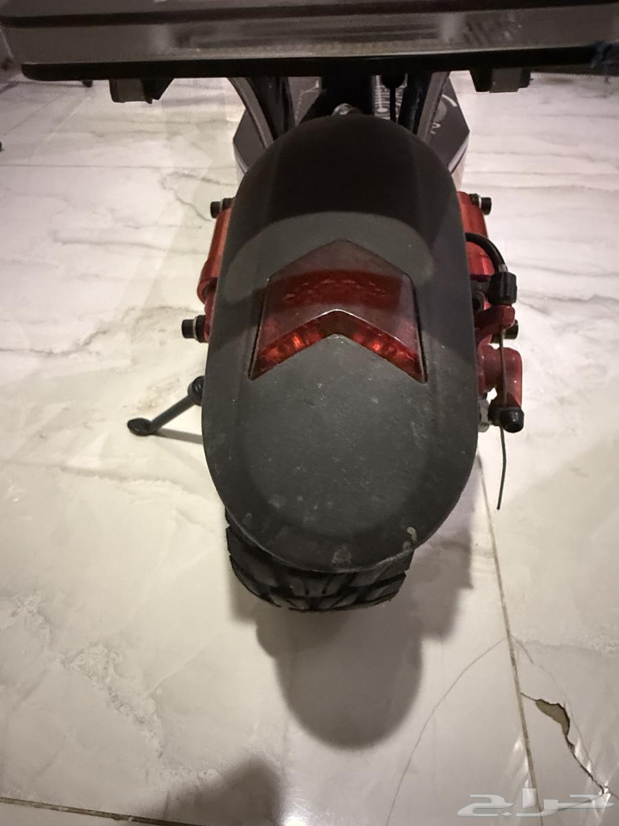 سكوتر كهربائي شبه جديد Scooter64403068722562111