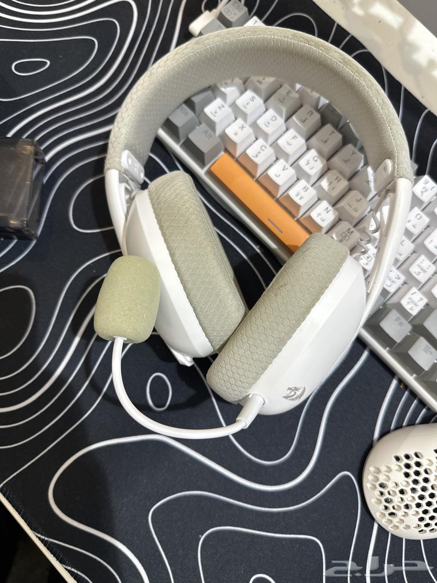 Sony 5 Controller and Wireless Headset64404514609537112