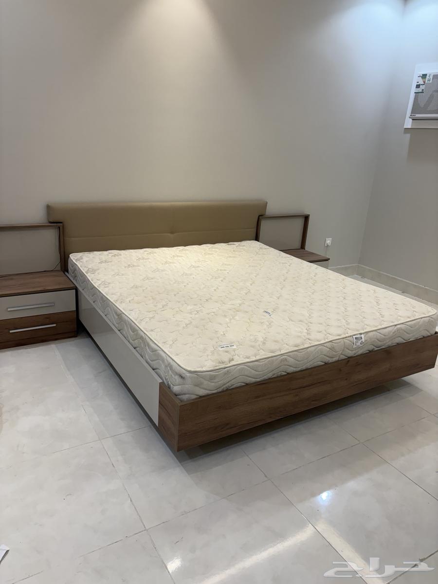 غرفة نوم من مفروشات العمر شبه جديده64402216743683111