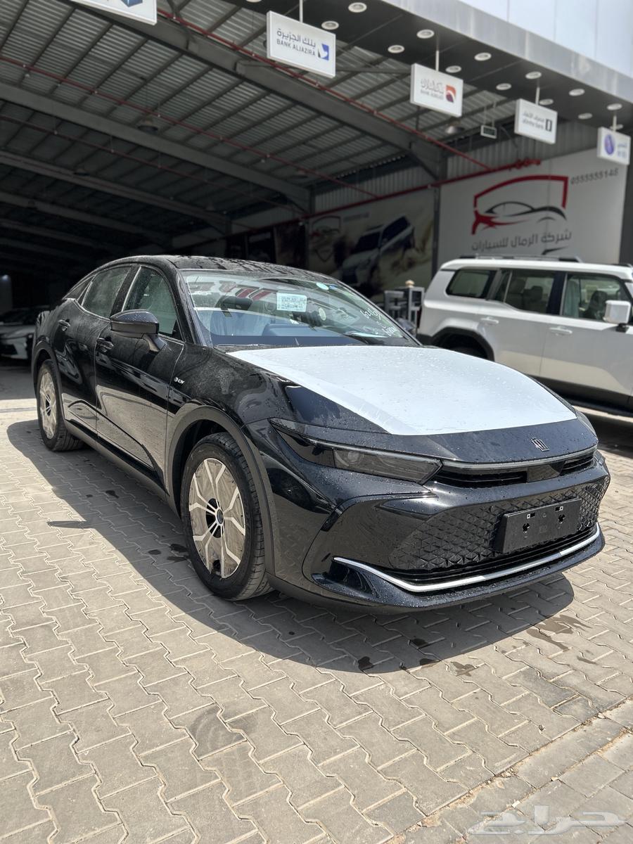 تويوتا كراون 2.4 هايبرد 2026 برستيج 151700 شامل الضريبة64554969993858112