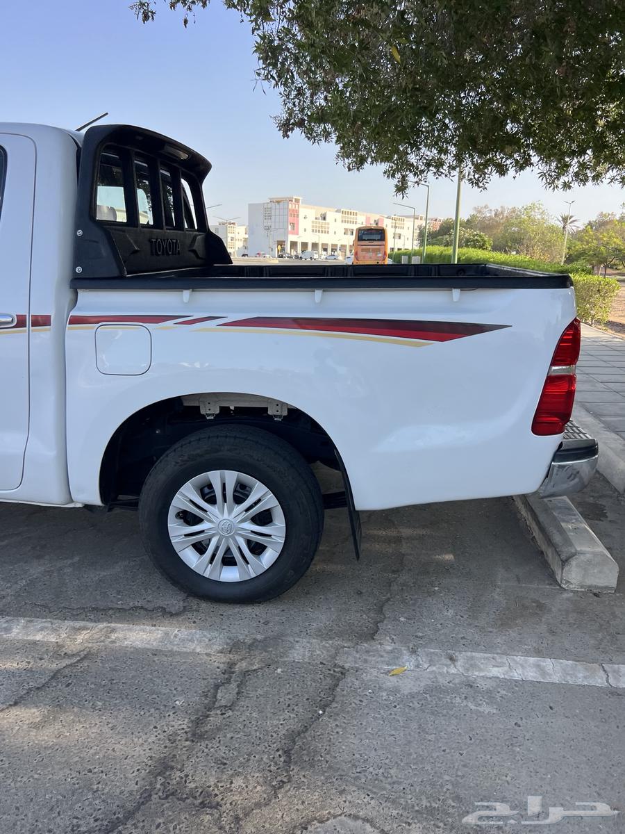 للبيع هايلوكس 2015 وكاله64553186532481112