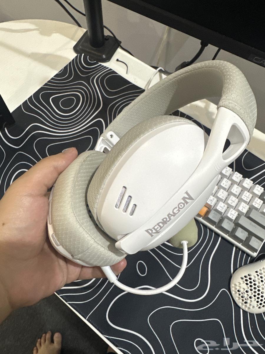 Sony 5 Controller and Wireless Headset64404514609537111