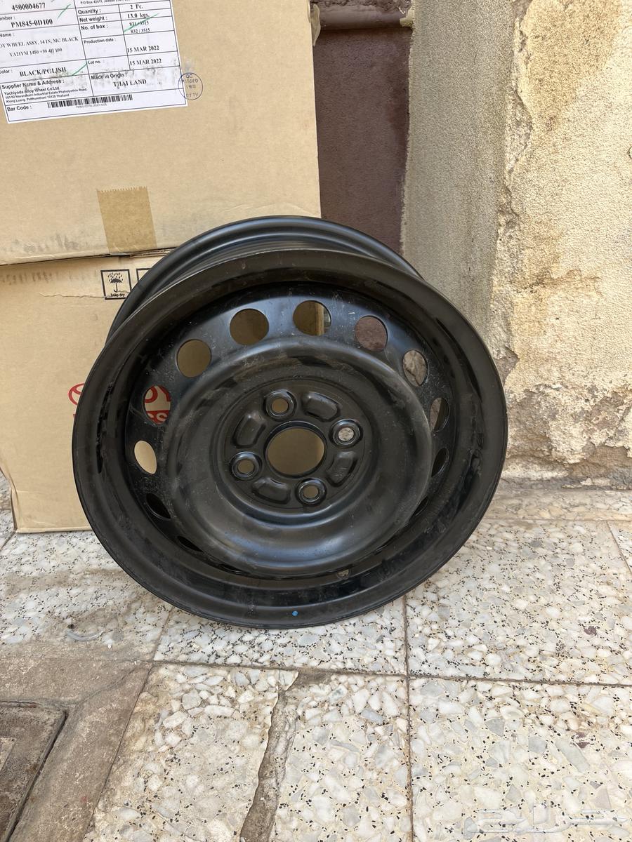 جنوط ياريس 2022 العدد 4 وكالة مع مساميرها64553765943170111