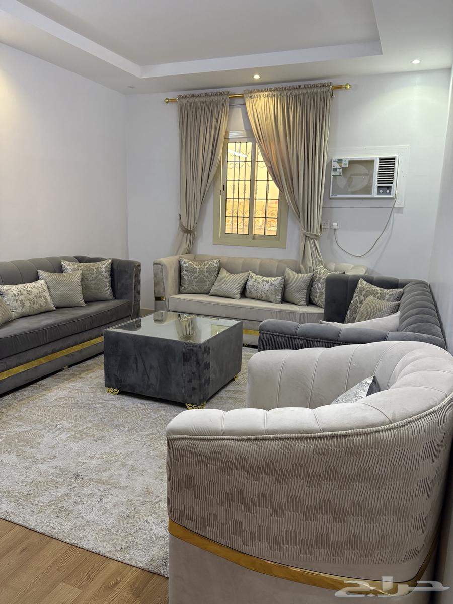 كنب شبه جديد مع طاوله قهوه وطاولات خدمه وستاره وطاوله تلفاز64403854695169112