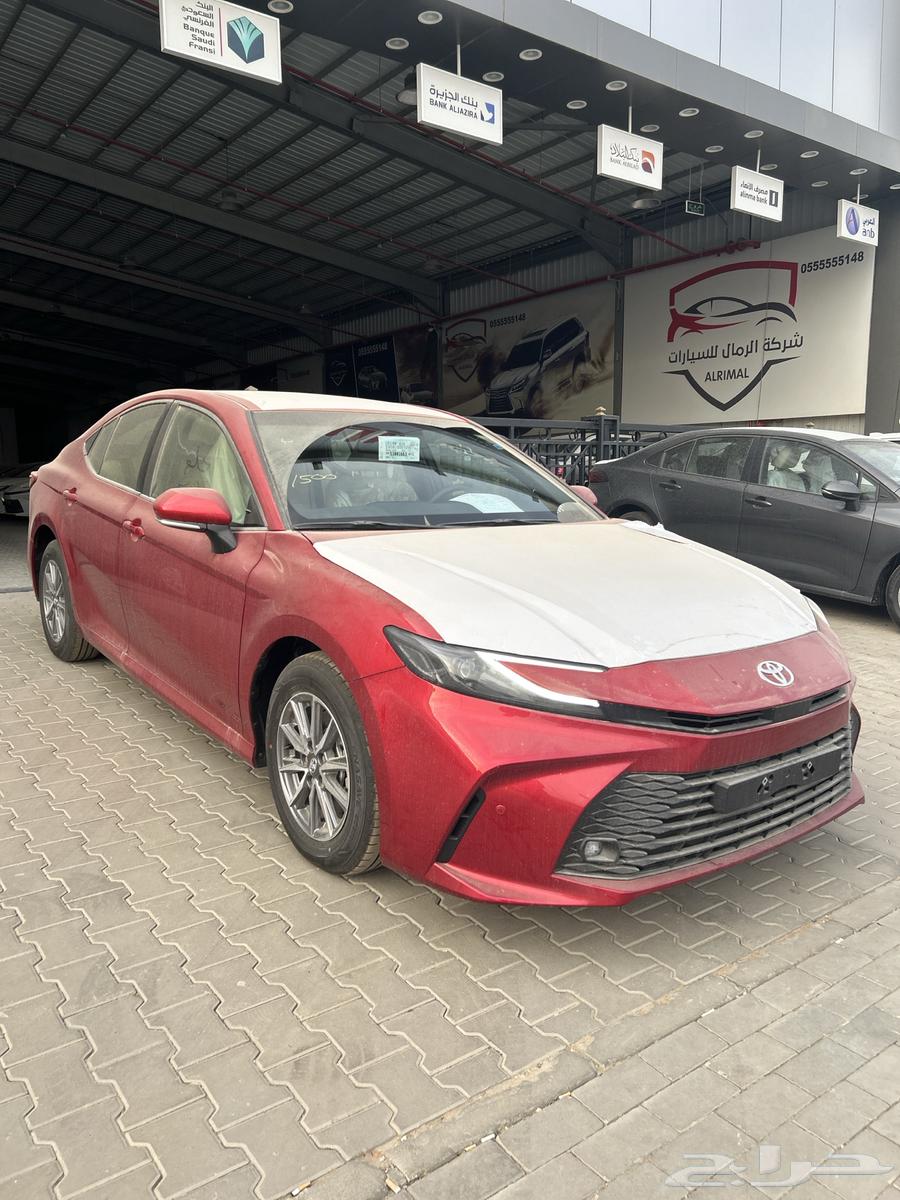 تويوتا كامري E استاندر بنزين احمر 104000 شامل الضريبة64554676820099111
