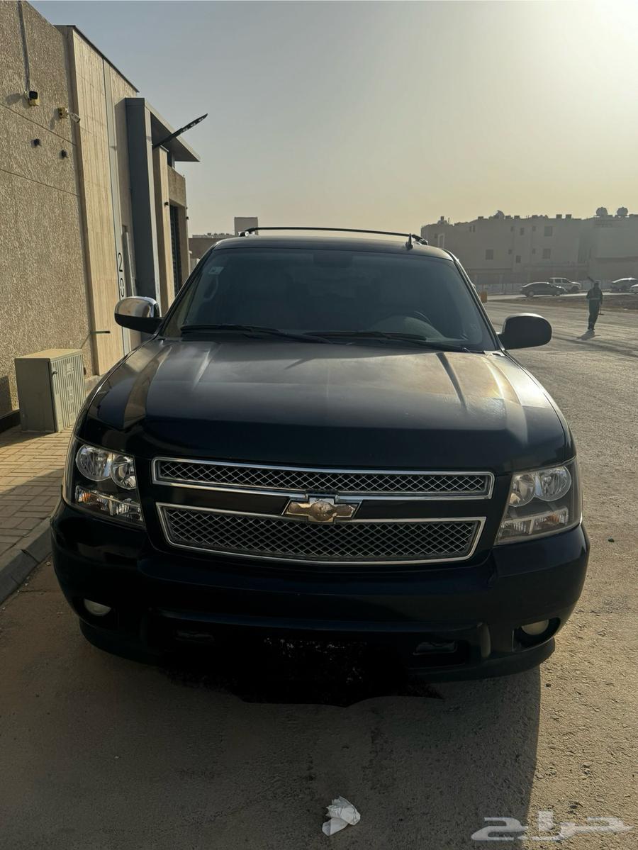 Chevrolet Suburban for sale, black color, double motors 200963618264244993112