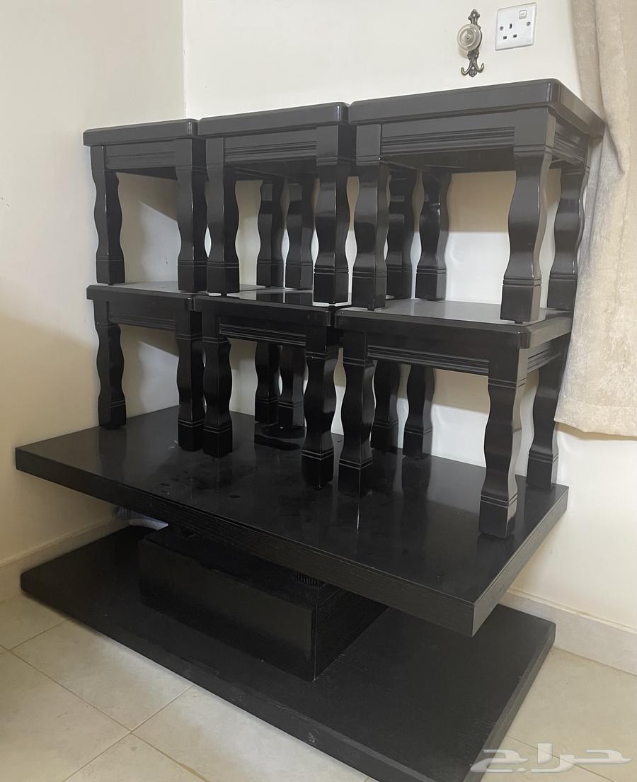 Table with 6 services64401633266307110