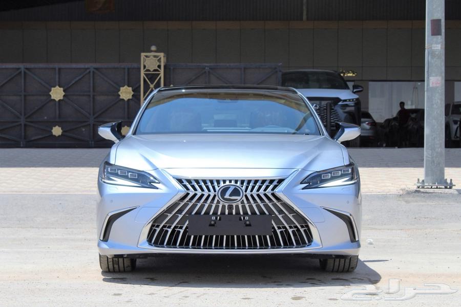 Lexus - ES350 DD - Gulf Specification - 2025 - Fully Loaded63618262706051112