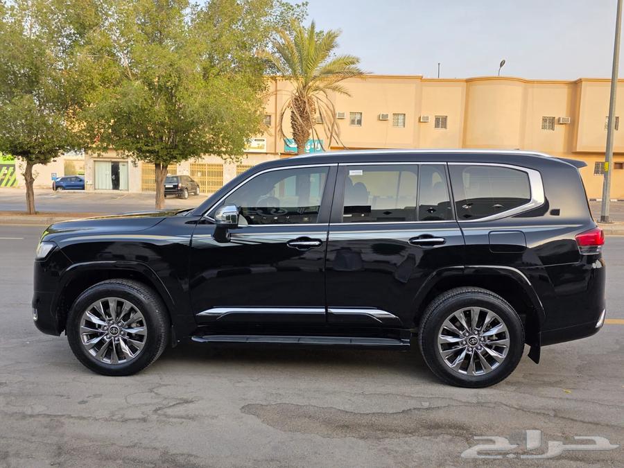 لاندكروزر2023 VXR63618263891587113
