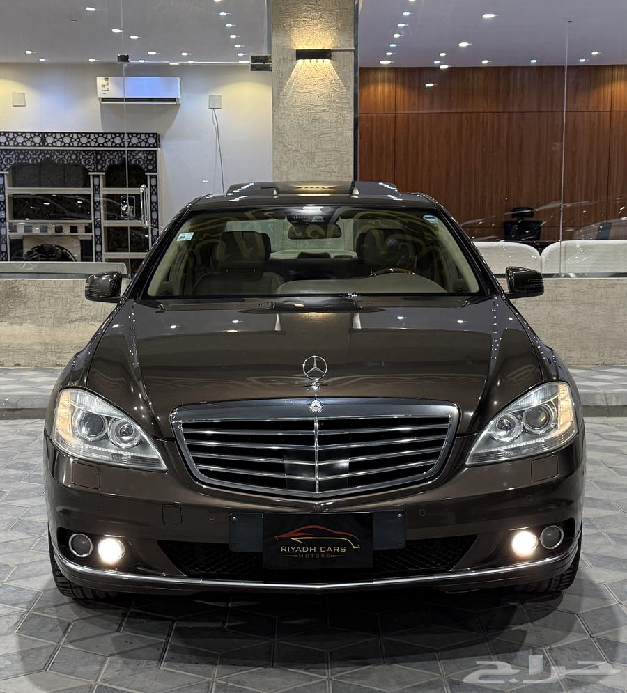 Mercedes 2010 S300 Panoramic Sunroof (Excellent Condition)63618166114819112