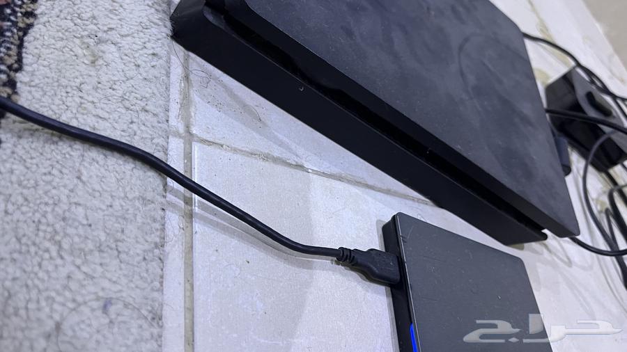 سوني 4 بسعة 500 قيقا مع تخزين خارجي 1 تيرا64404597397505113