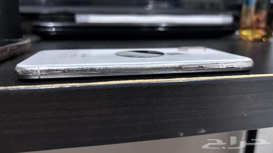 للبيع ايفون xs64401744583810110