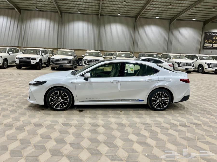 Toyota Camry LE Hybrid 2025 Saudi63618266481793112