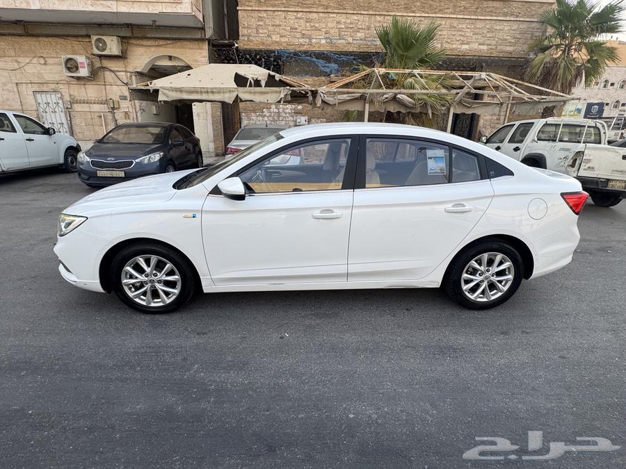 MG5 Model 202363618266891394113