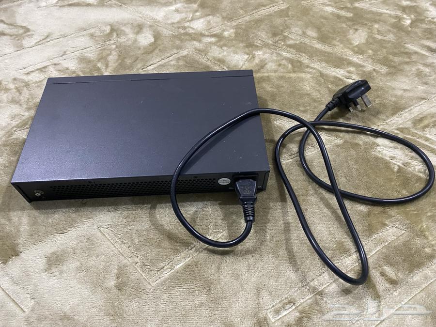 TP-Link 24 Port Switch63619566856193113