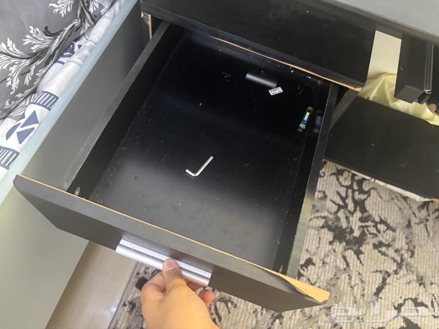 طاوله مكتبيه او قيمنق64401369510787113