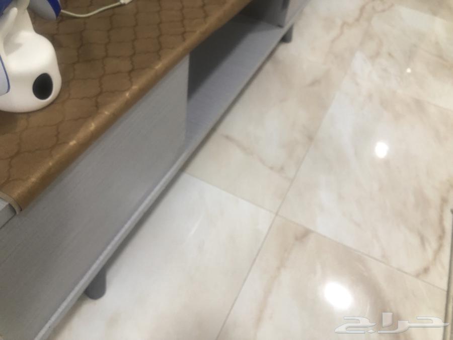 طاولة تلفزيون للبيع السعر 10063619568409859113