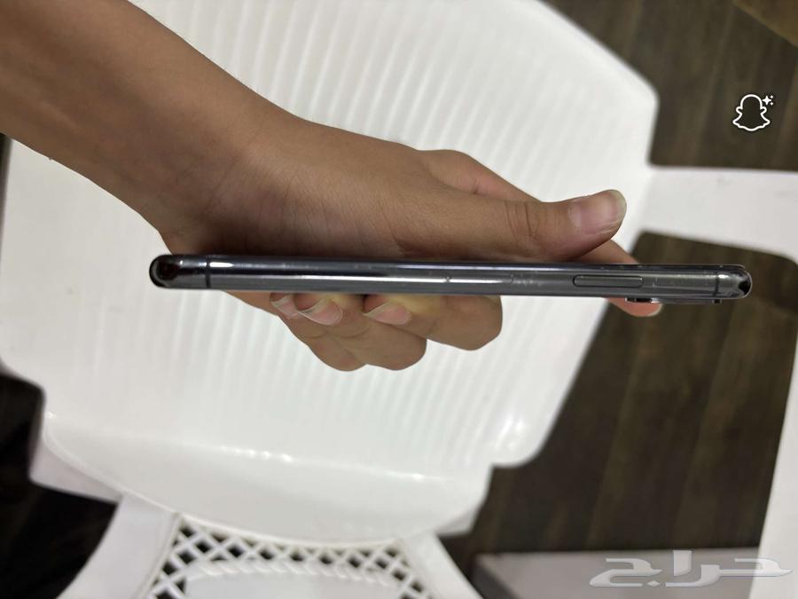 ايفون xs للبيع64404597462659113