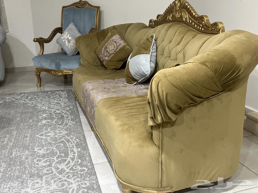 Sofa with curtains64402636722819111