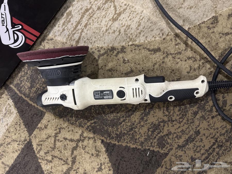 مكينة تلميع من شركة فولت64404458998531113