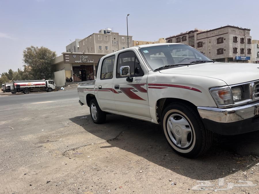HiLux Model 200063618248687747110