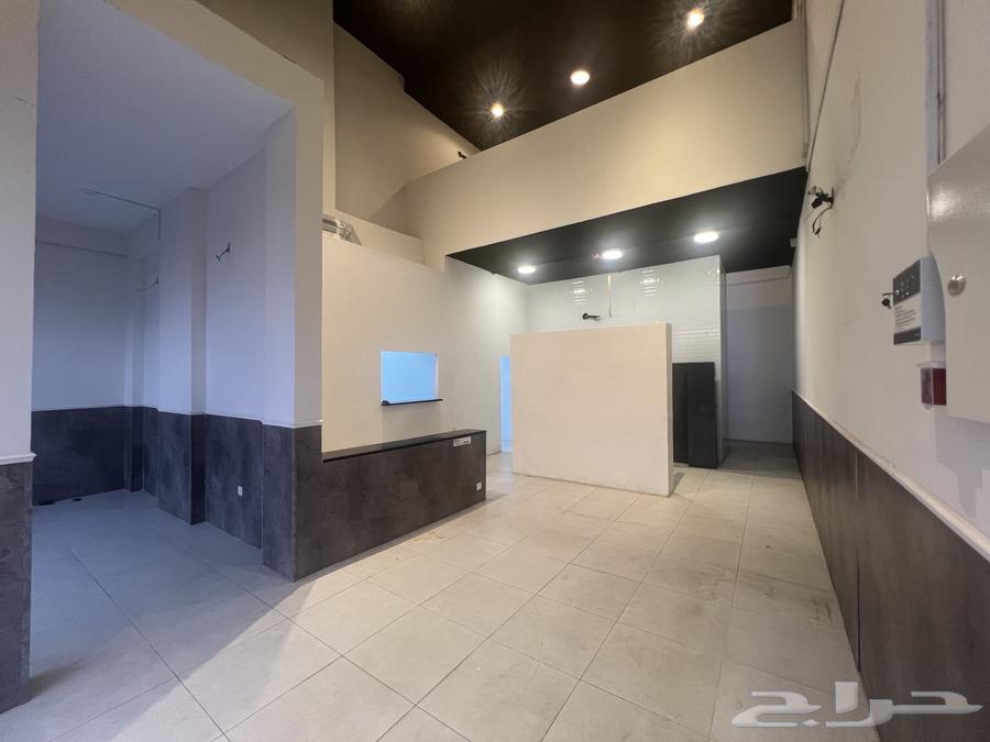 محل فتحتين للإيجار بحي المنارات الفيروز شمال أبحر بجدة63614095760385112