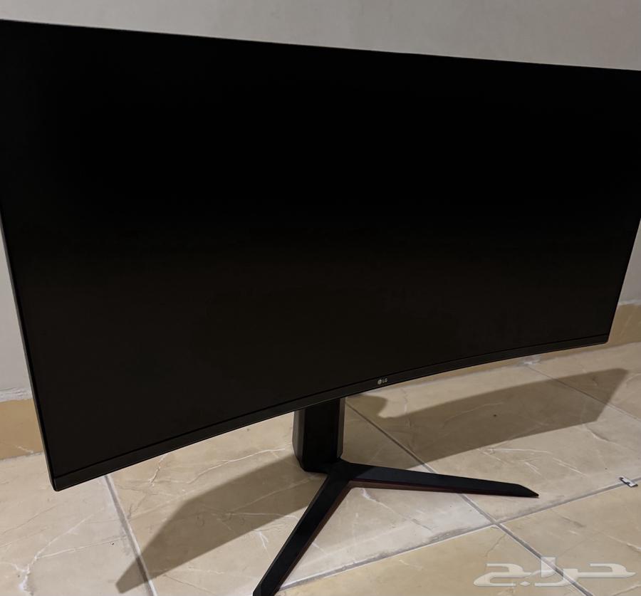 شاشة pc 4K منحنية64404542210179110