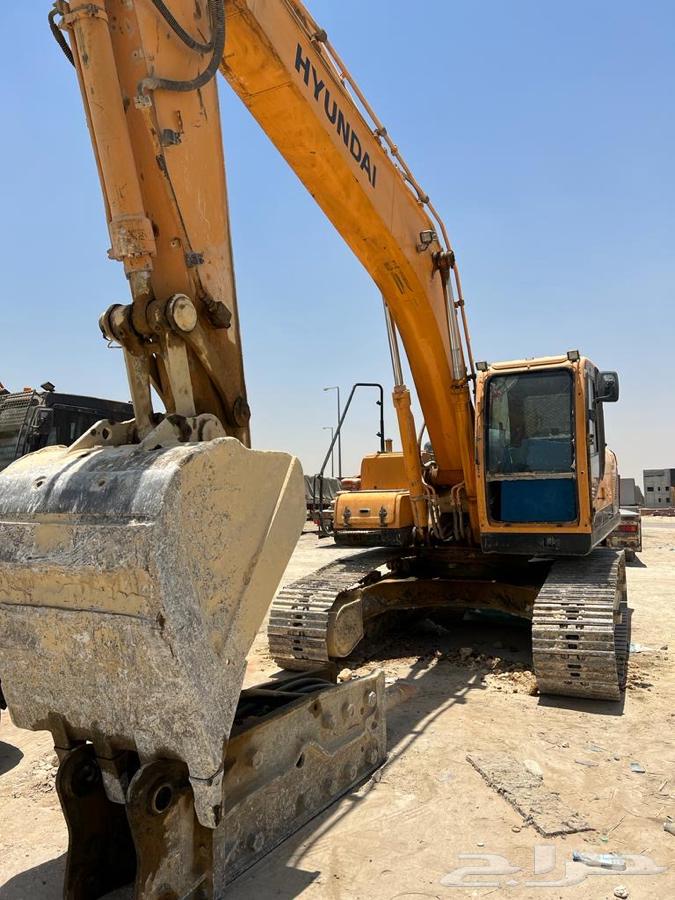 بكلين للبيع موديل 2012 وارد ابا حسين شرط محركات لوحه واستما63618173982338114