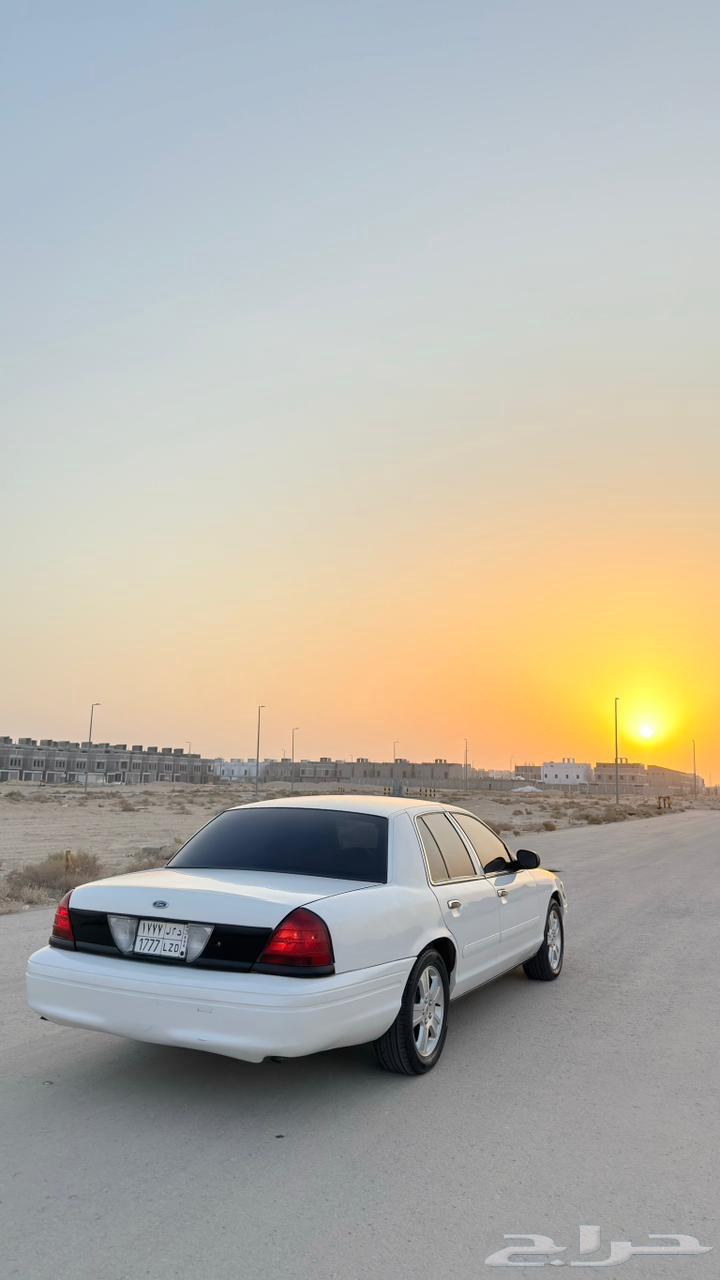 فورد كروان فكتوريا بوليسي64558808604035114