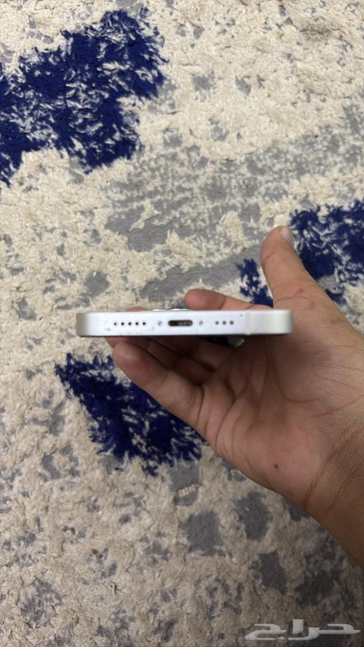 ايفون 13 العادي نظيف جدا64401688874882112